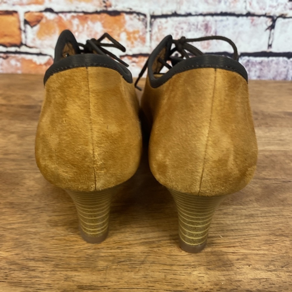 Marc Art of Walking Tan Suede Leather Lace-Up Pointy Toe Heels Sz 9 - Picture 11 of 17